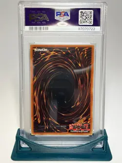 Yugioh Blue-Eyes White Dragon Ultra Rare SDK-001 Starter Deck Kaiba PSA 8 - Image 2