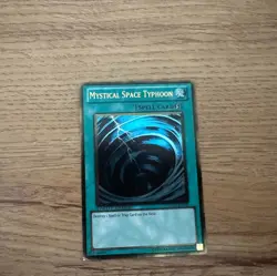 YUGIOH TCG MYSTICAL SPACE TYPHOON GLD3-EN040 GOLD LIMITED EDITION LP - Image 1