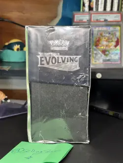 Pokemon TCG Sword & Shield Evolving Skies Elite Trainer Box ETB Sealed - Image 3