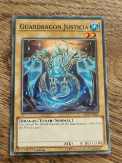 GUARDRAGON JUSTICIA●YUGIOH●SAST●COMMON●ENGLISH●1st ED●NM #10316 - Image 1