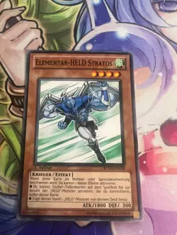 ELEMENTAL HERO STRATOS GERMAN COMMON RYMP-EN008 DE008 NEAR MINT YUGIOH - Image 1