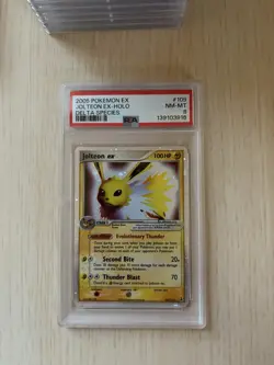 2005 POKEMON EX DELTA SPECIES #109 JOLTEON EX-HOLO PSA 8 - Image 1