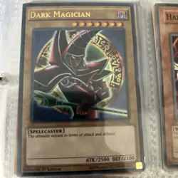 Lightly Played Dark Magician - YGLD-ENB02 - Ultra Rare - 1st Edition - YuGiOh - Image 1