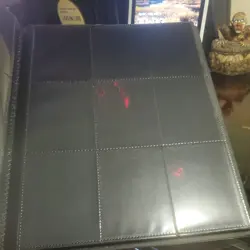 Ultra Pro Mewtwo 9-pocket Binder (360 Cards)- Cover With Small Defect - Image 3