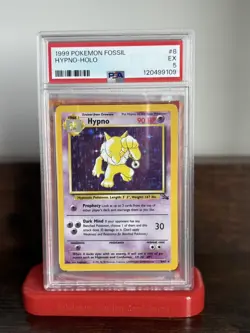 1999 POKEMON FOSSIL #8 HYPNO-HOLO PSA 5 - Image 1