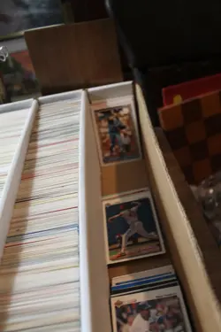 Lot of 2500 Plus MLB Baseball Trading Cards 1980's-2010's Approx 2500 - Image 3