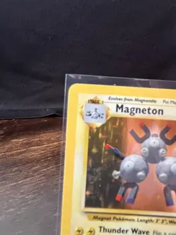 Pokemon Magneton Base Set Holo Rare Unlimited 9/102 1999 60 HP English - Image 2