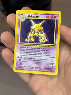 Pokemon TCG Alakazam Base Set 1/102 Holo Unlimited Holo Rare - Image 1