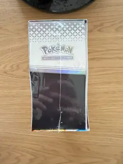 Pokemon - ETB Evolution Prismatique EV8.5 Scelle FR 🇫🇷 Defaut de scellage - Image 2