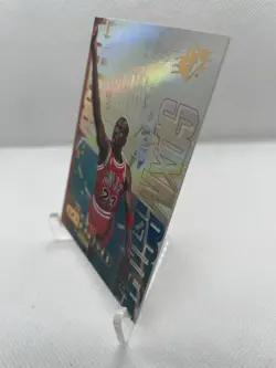2000-01 Upper Deck MICHAEL JORDAN SPX MASTERS HOLO FOIL SP INSERT M1 RARE!! 🐺🔥 - Image 5