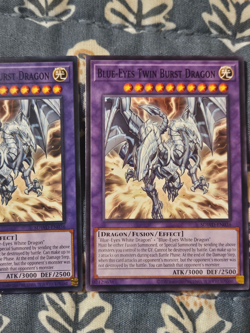 Blue-Eyes Twin Burst Dragon x3 SDWD-EN036 Structure Deck Yugioh - Image 4