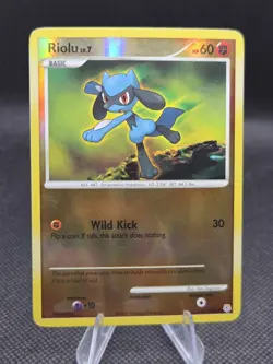 Riolu (Reverse Holo) 61/130 Pokemon Diamond & Pearl Base - LP - Image 1