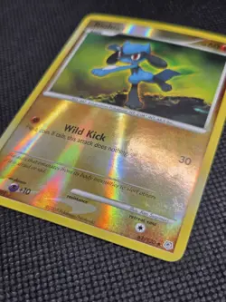 Riolu (Reverse Holo) 61/130 Pokemon Diamond & Pearl Base - LP - Image 2