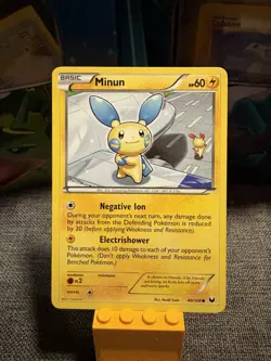 Minun 040/108 Common Dark Explorers Pokemon Card - Image 1