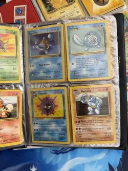 LARGE POKEMON LOT! Vintage/Modern Lot, Vintage Binders, Bulk! Some Holos - Image 4