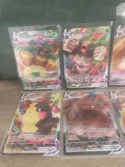 Pokemon TCG VMAX Card Lot Of 8 Near Mint/NM Condition - Image 3