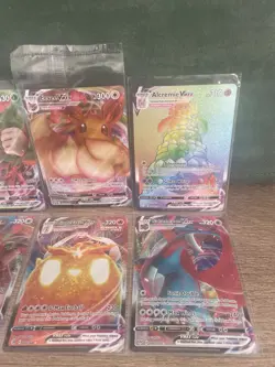 Pokemon TCG VMAX Card Lot Of 8 Near Mint/NM Condition - Image 4