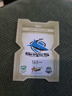 2026 SELECT NRL LEAGUE HEROES DIECUT GOLD ADDIN FONUA-BLAKE SHARKS CDG41 /250 - Image 2