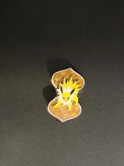 Jolteon Pin - VMAX Collection - Pokemon TCG - Mint - Image 1