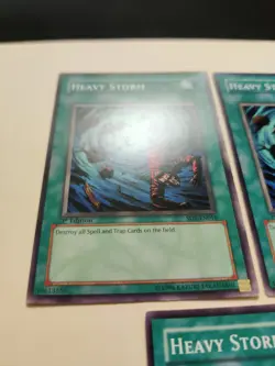 3x Heavy Storm SD1-EN016 Common 1st Edition LP - Image 2