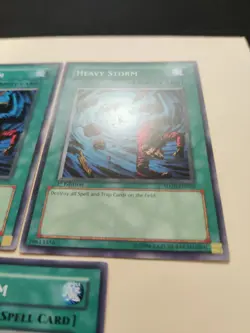 3x Heavy Storm SD10-EN026 Common 1st Edition LP - Image 3