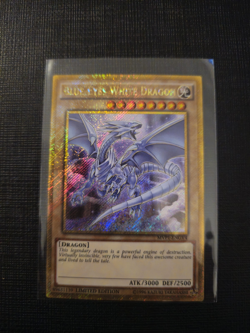 3x Blue-Eyes White Dragon Gold Secret Rare Playset MVP1-ENGV4 YuGiOh! NM - Image 2