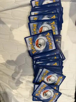 1000 Pokemon card job lot bulk collection includes Holo/Rev Holo 3 ULTRA/V - Image 4