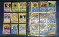 Vintage Pokemon Binder Lot 1999 WOTC 198 Cards HOLOs 1st Edition Articuno NM-DMG - Image 2