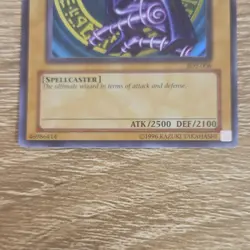 Konami Dark Magician SDY-006 Starter Deck: Yugi Unlimited Ultra Rare Yu-Gi-Oh! - Image 2