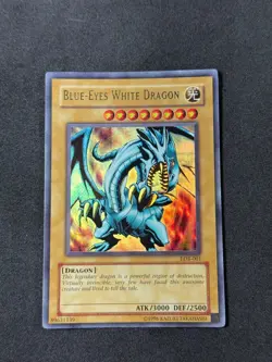 Yugioh Blue-Eyes White Dragon LOB-001 Unlimited Rare Ultra Rare 2002-03 NM - Image 1