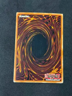 Yugioh Blue-Eyes White Dragon LOB-001 Unlimited Rare Ultra Rare 2002-03 NM - Image 3