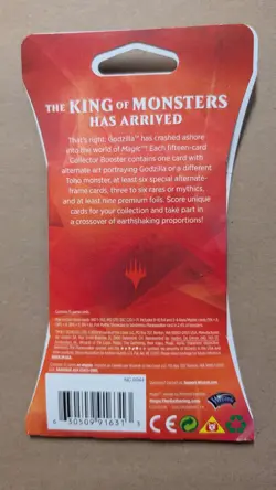 Magic the Gathering Ikoria Lair of Behemoths 15 Card Booster Pack - Image 2