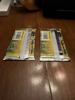 Pokemon Base Set 2 Sealed Booster Packs Venusaur Art 11 Cards Wizards - Image 4