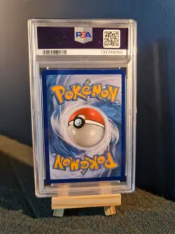 Lugia v Alternate Full Art Holo Card 186/195 Sword & Shield Silver Tempest PSA 9 - Image 4