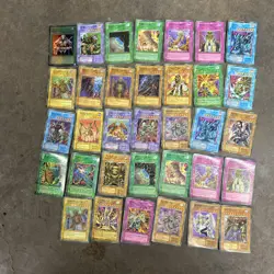 Yu-Gi-Oh! Vintage Card Lot Over 69 Cards Halos Japanese - Image 2