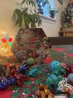 Bakugan Battle Brawlers Lot *19 Pieces With Tin + Cards* - Image 5