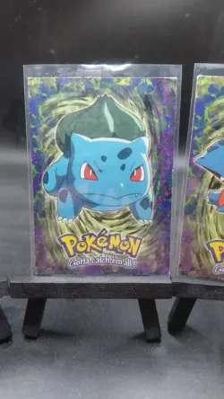 Pokemon 1999 Topps Blue Logo Bulbasaur E1 Of 12 Lot Of 3 See Pictures One Is Dmg - Image 1