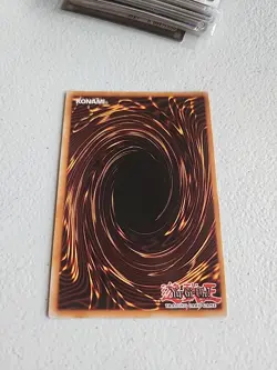 Yugioh Toon Dark Magician TDIL-EN032 The Dark Illusion 1st Edition Y402 - Image 2