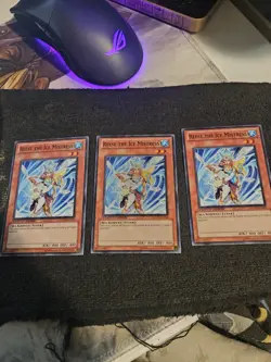 X3 Reese the Ice Mistress - GLD3-EN030 - Common - Limited Edition - Lightly Play - Image 1