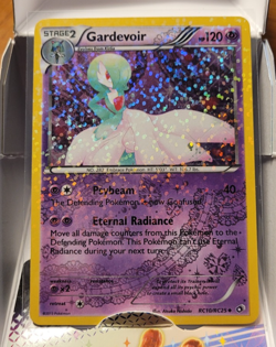 Pokemon TCG Gardevoir RC10/RC25 Legendary Treasures Radiant Collection Holo NM - Image 1