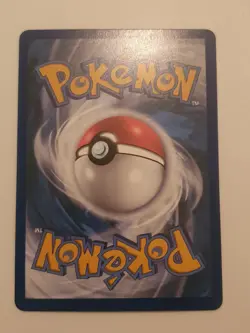 Pokemon TCG Pikachu V Vivid Voltage Ultra Rare 043/185 Sword & Shield - Image 3