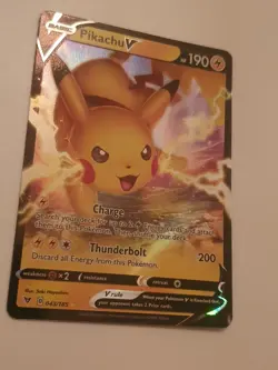 Pokemon TCG Pikachu V Vivid Voltage Ultra Rare 043/185 Sword & Shield - Image 4