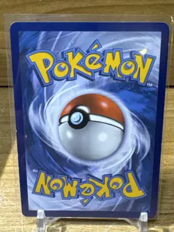 Litwick 101/214 Reverse Holo Sun & Moon Lost Thunder Pokemon Card 2018 NM - Image 2