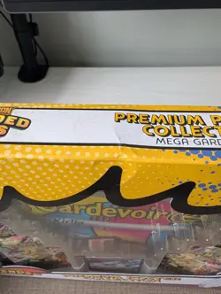 Pokemon TCG Ascended Heroes Premium Poster Collection Mega Gardevoir DAMAGED Box - Image 4