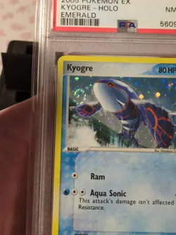 POKEMON EX EMERALD KYOGRE HOLO #6 PSA 8 2005 HUGE SWIRL - Image 5
