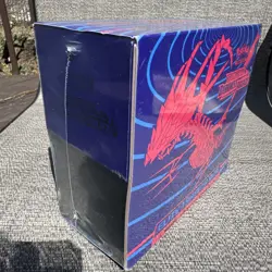 **Tear on side and top**Pokemon TCG S$S Darkness Ablaze Elite Trainer Box 1 box - Image 3