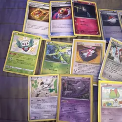 Pokemon Card Lot 636996769661 - Image 1