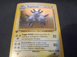Magneton 9/102 French Base Set Holo Pokemon Card Rare Lightly Played 1st Edition - Image 3