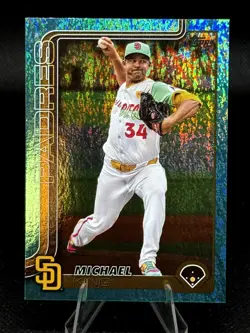 2025 Topps Aqua Holo Foil - Michael King #195 - Image 1