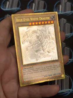 Yugioh Blue-Eyes White Dragon GLD5-EN001 Gold Series Ghost Limited Edition LP+ - Image 2